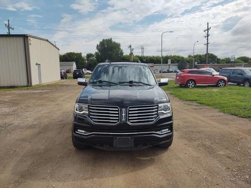 2017 Lincoln Navigator Select