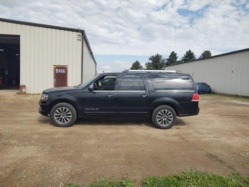 2017 Lincoln Navigator Select