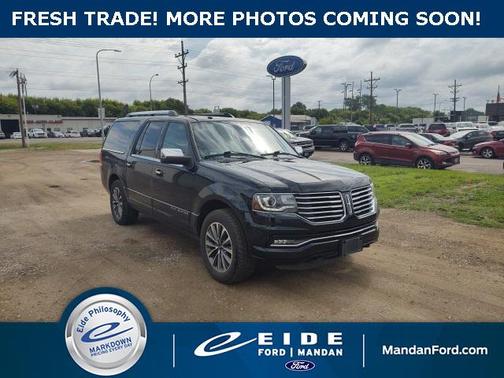 2017 Lincoln Navigator Select