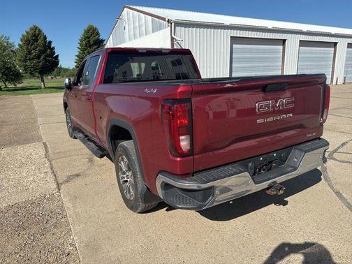 Red Quartz Tintcoat 2019 GMC Sierra 1500 SLE