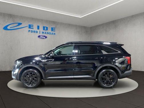 Ebony Black 2023 Kia Sorento S