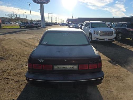 1992 Chevrolet Lumina Base