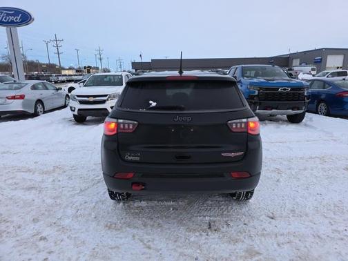 2020 Jeep Compass Trailhawk