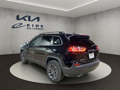 Diamond Black Crystal Pearlcoat 2021 Jeep Cherokee Latitude Lux