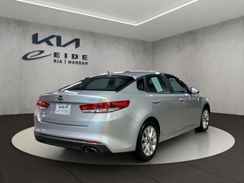 2017 Kia Optima LX