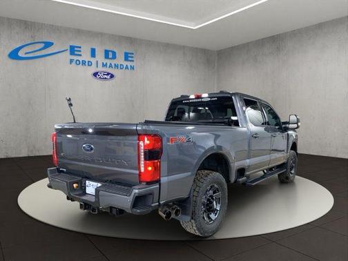 2023 Ford F-350 Lariat