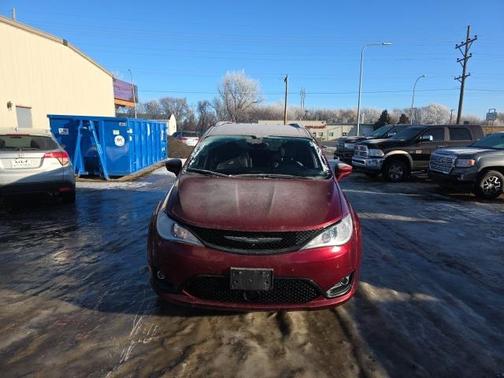 2018 Chrysler Pacifica Touring-L