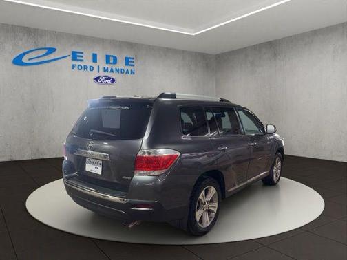 Magnetic Gray Metallic 2012 Toyota Highlander Limited