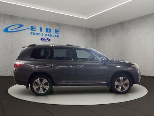 Magnetic Gray Metallic 2012 Toyota Highlander Limited