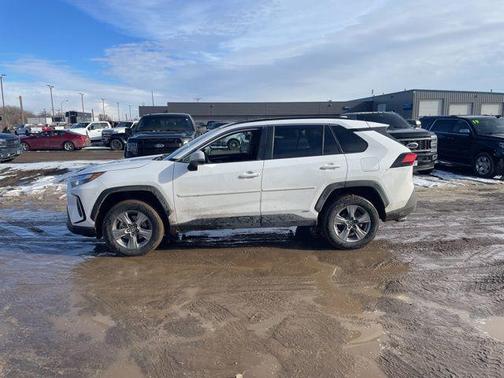 2023 Toyota RAV4 Hybrid XLE