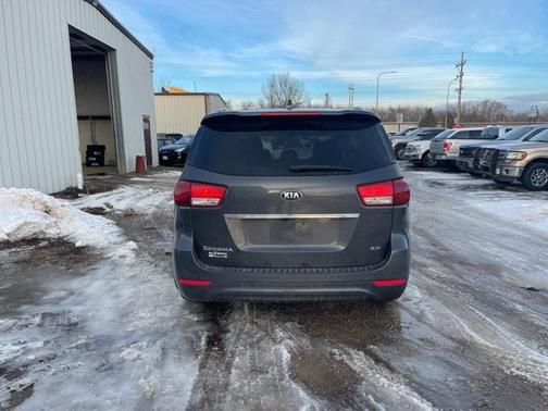 2016 Kia Sedona EX