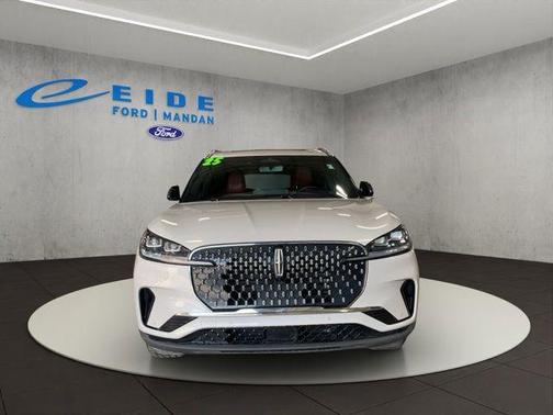 White 2025 Lincoln Aviator Reserve AWD