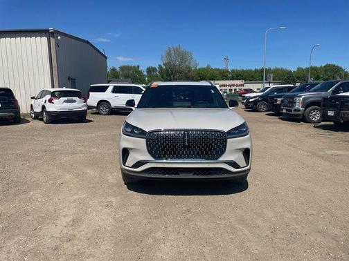 White 2025 Lincoln Aviator Reserve AWD