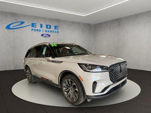 White 2025 Lincoln Aviator Reserve AWD