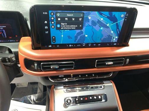 White 2025 Lincoln Aviator Reserve AWD