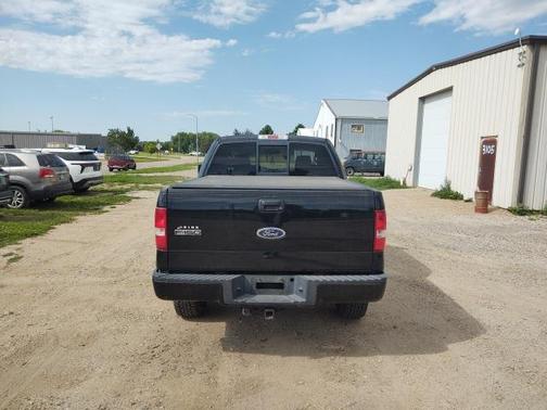 2005 Ford F-150 XLT SuperCrew
