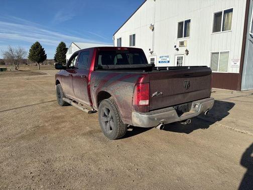 Delmonico Red Pearlcoat 2016 RAM 1500 Big Horn