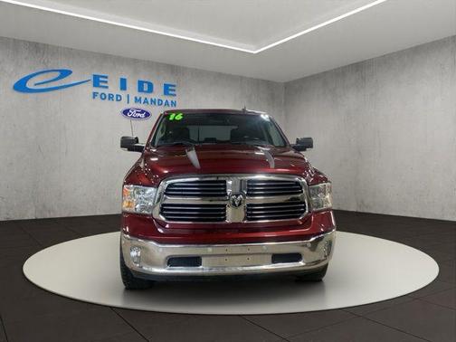 Delmonico Red Pearlcoat 2016 RAM 1500 Big Horn