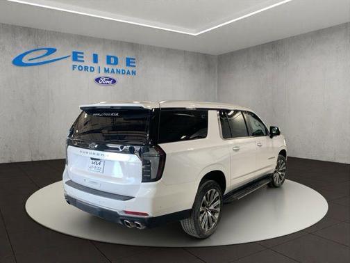 Black 2025 Chevrolet Suburban High Country
