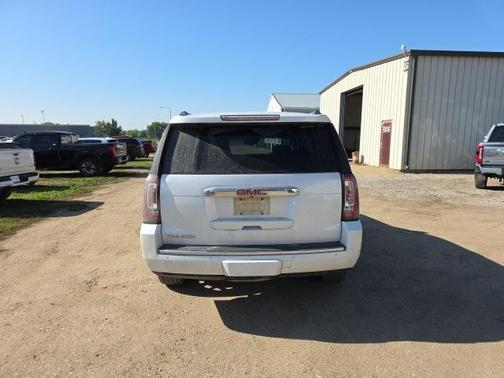 2016 GMC Yukon Denali
