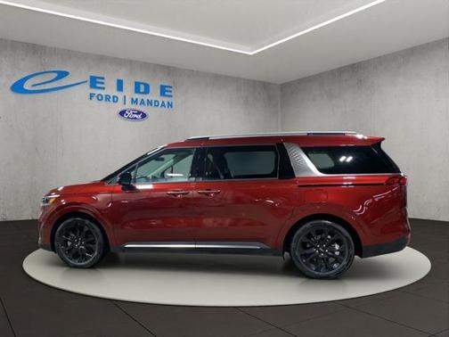 2024 Kia Carnival SX