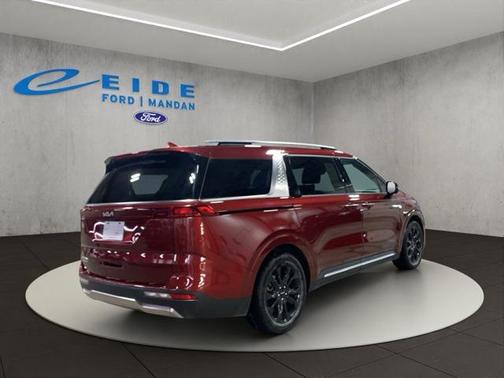2024 Kia Carnival SX