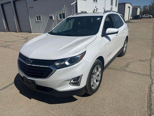 Iridescent Pearl Tricoat 2018 Chevrolet Equinox 2LT