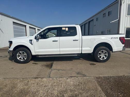 Oxford White 2025 Ford F-150 XLT