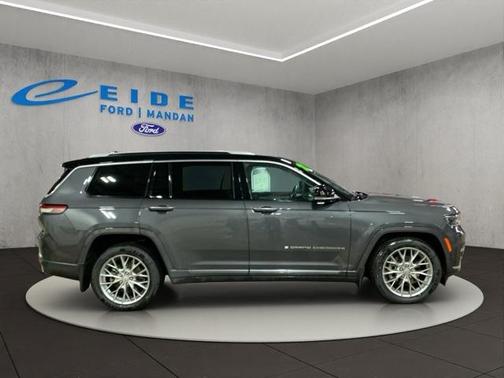 2022 Jeep Grand Cherokee L Summit