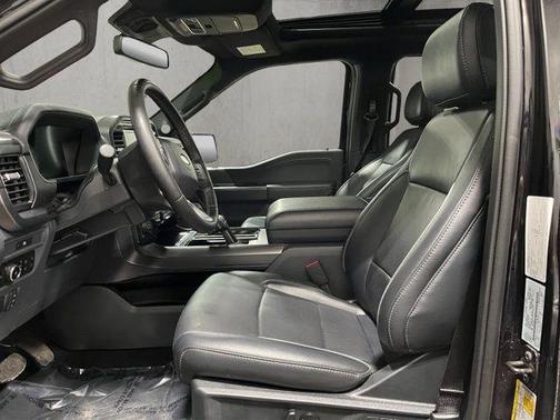 Agate Black Metallic 2025 Ford F-150 Lariat