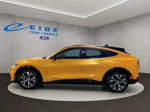 2022 Ford Mustang Mach-E Premium