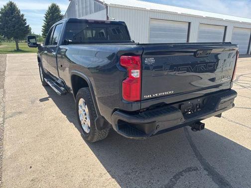 Northsky Blue Metallic 2022 Chevrolet Silverado 3500 High Country