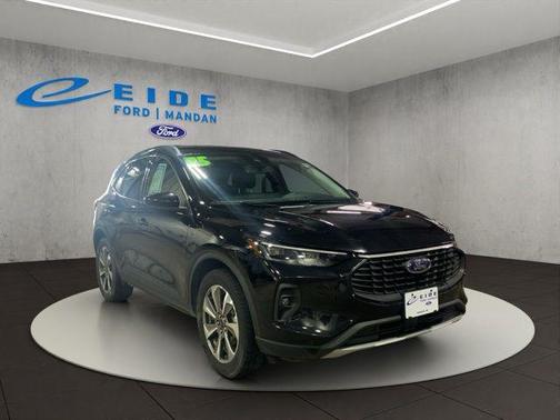 Agate Black Metallic 2025 Ford Escape Platinum