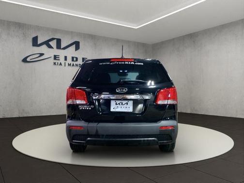 2011 Kia Sorento LX