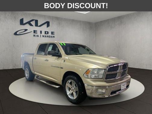 White Gold Clearcoat 2011 Dodge Ram 1500 SLT