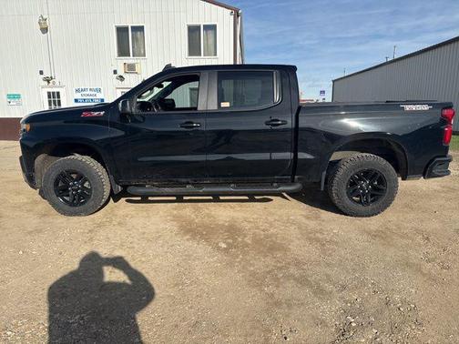 Black 2020 Chevrolet Silverado 1500 LT Trail Boss