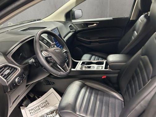 Forged Green Metallic 2024 Ford Edge SEL