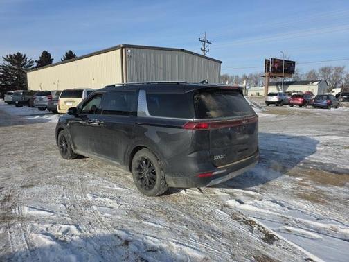 2024 Kia Carnival SX