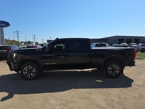 2022 GMC Sierra 2500 AT4