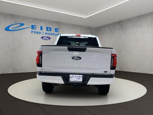 Oxford White 2025 Ford F-150 Lightning Flash