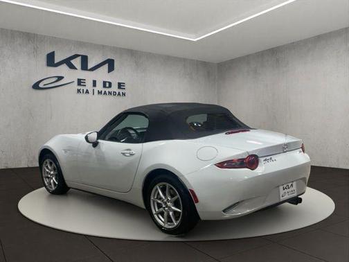 2016 Mazda MX-5 Miata Sport
