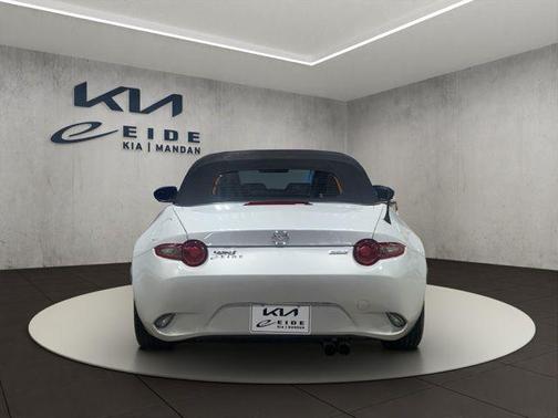 2016 Mazda MX-5 Miata Sport