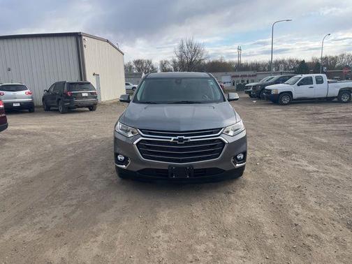 Satin Steel Metallic 2020 Chevrolet Traverse LT Leather