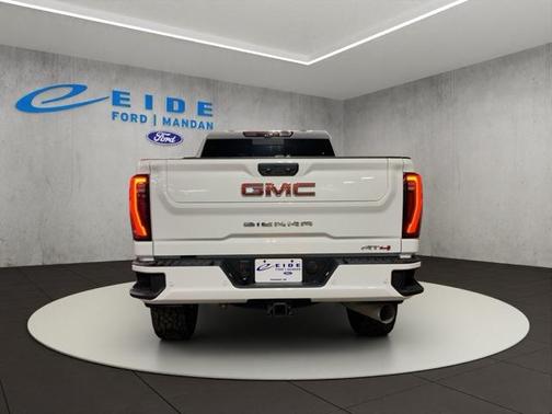 2025 GMC Sierra 2500 AT4