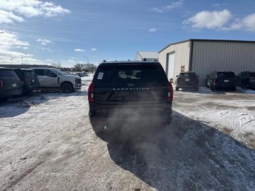 2025 Ford Expedition Max Active 4x4