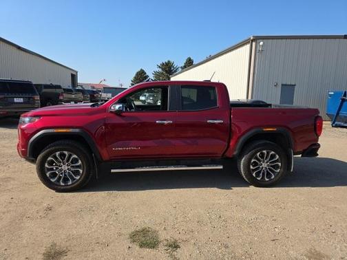 2023 GMC Canyon Denali