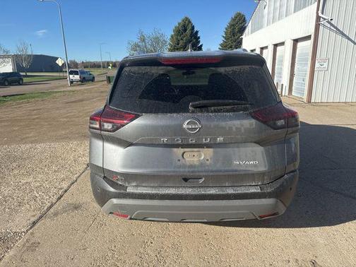Gun Metallic 2022 Nissan Rogue SV