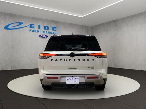 2023 Nissan Pathfinder Platinum 4WD
