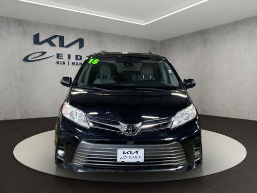2018 Toyota Sienna XLE