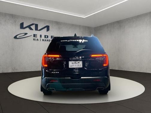 2023 GMC Acadia AWD SLT